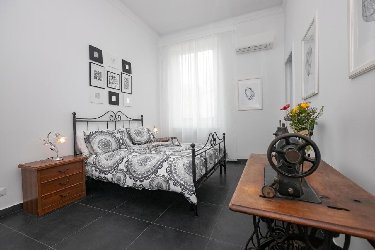 Real Italian Estate - Luxury Black&White Génova Exterior foto
